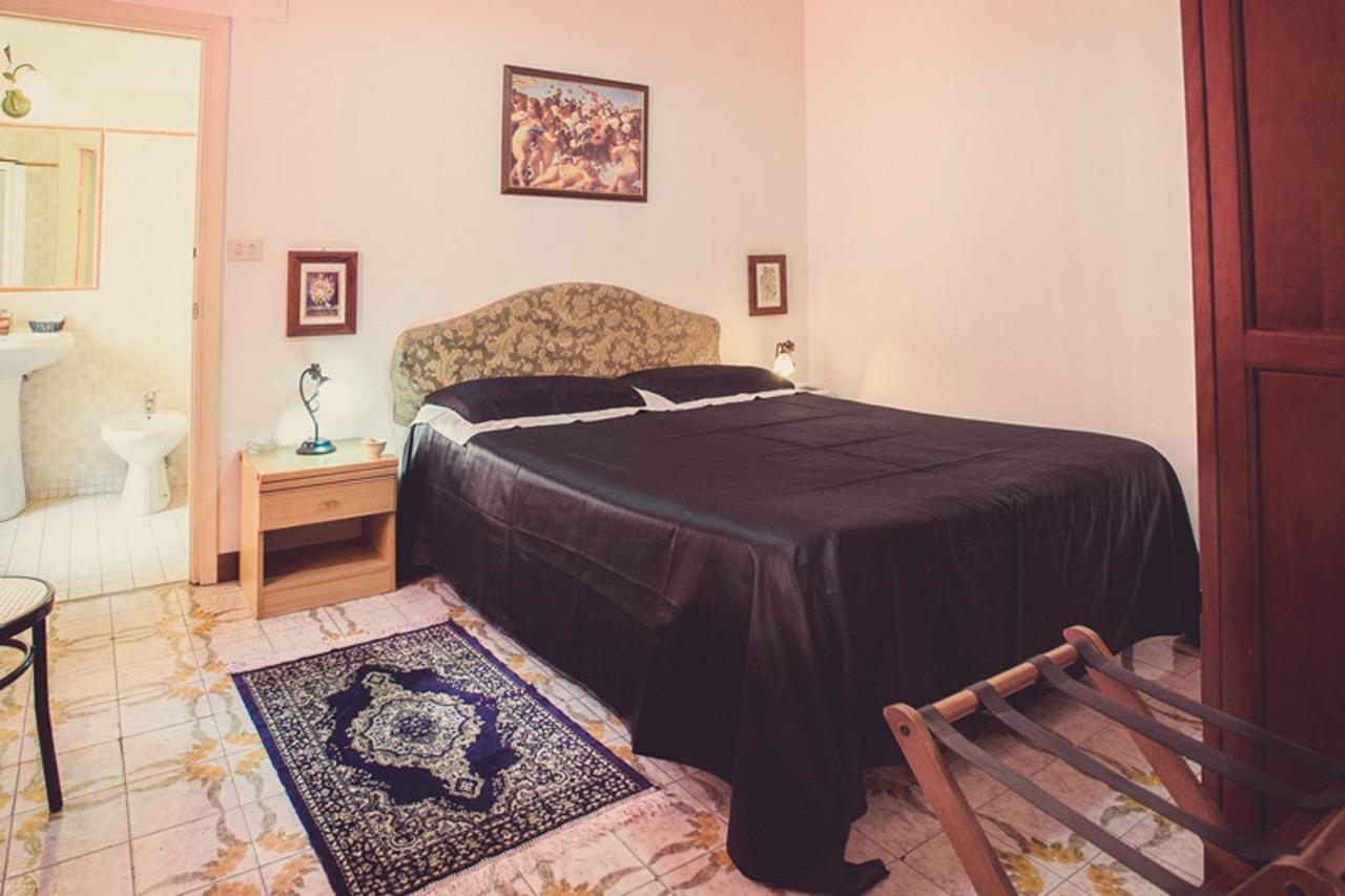 Hotel Centrale Viterbo Bagian luar foto